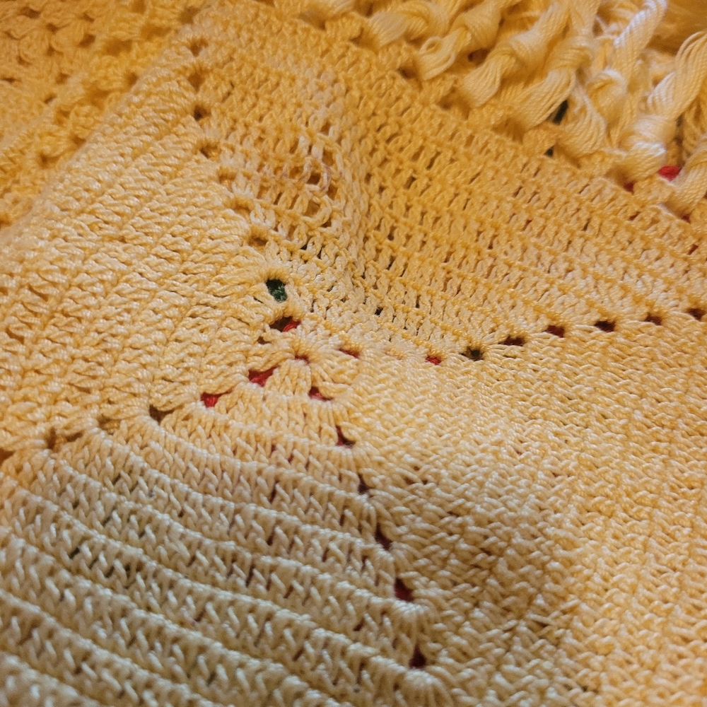 Vintage Yellow Crochet Throw Blanket with 3D Floral Design - Picture 15 of 16